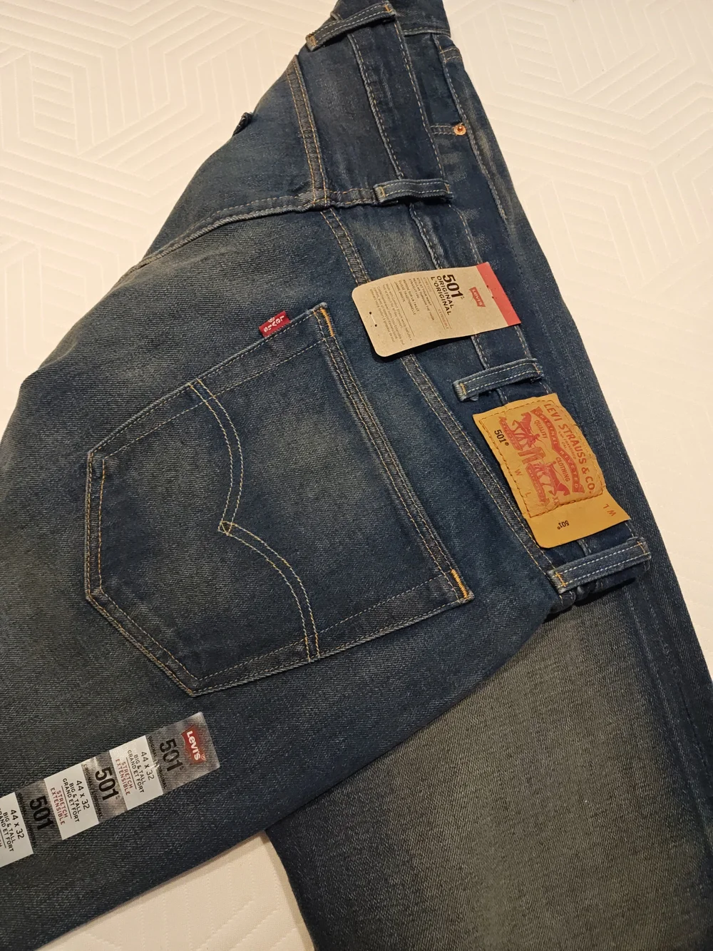 Levi's 501 Men's Straight Jeans - Dark Blue Washed Denim 44x32